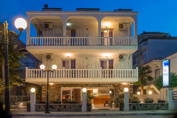 Korali hotel - izgled spolja.jpg