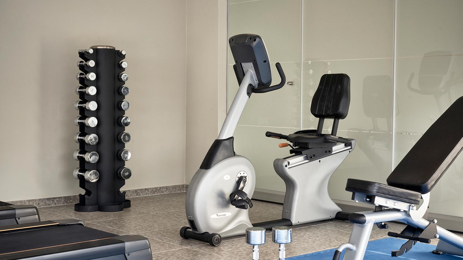 Hotel Antigoni Beach gym.jpg