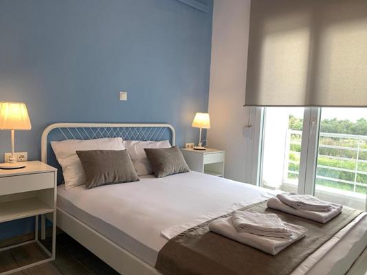 Costa Ofrynio Thalassa Complex - francuski ležaj.jpg
