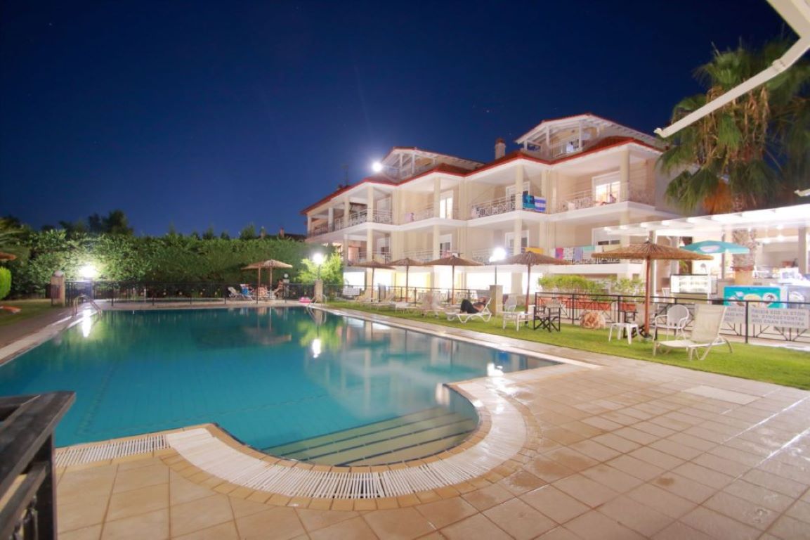 Golden-Residence-Resort-Bazen-nocu.jpg