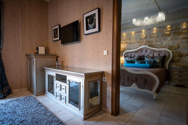 Achtis Hotel - porodični apartman.jpg