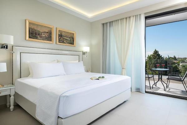 Light Blue Luxury - francuski ležaj.jpg
