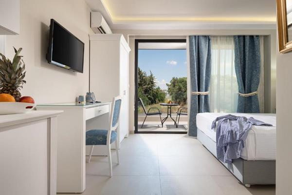 Light Blue Luxury - pogled na sobu.jpg