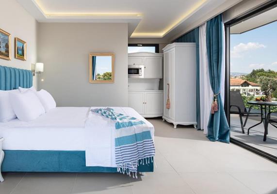 Light Blue Luxury - soba.jpg