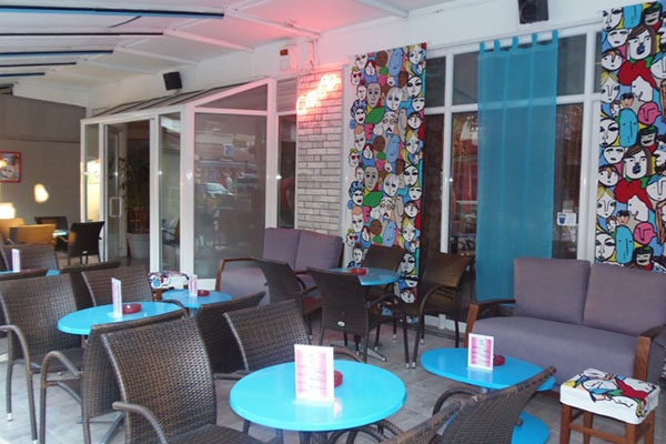 Olympus Hotel - cafe.jpg