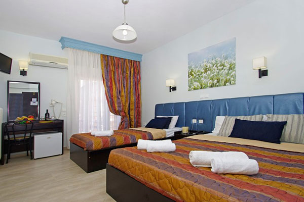 Olympus Hotel - ležajevi iz još jednog ugla.jpg
