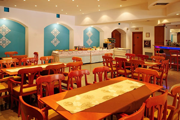 Olympus Hotel - restoran.jpg