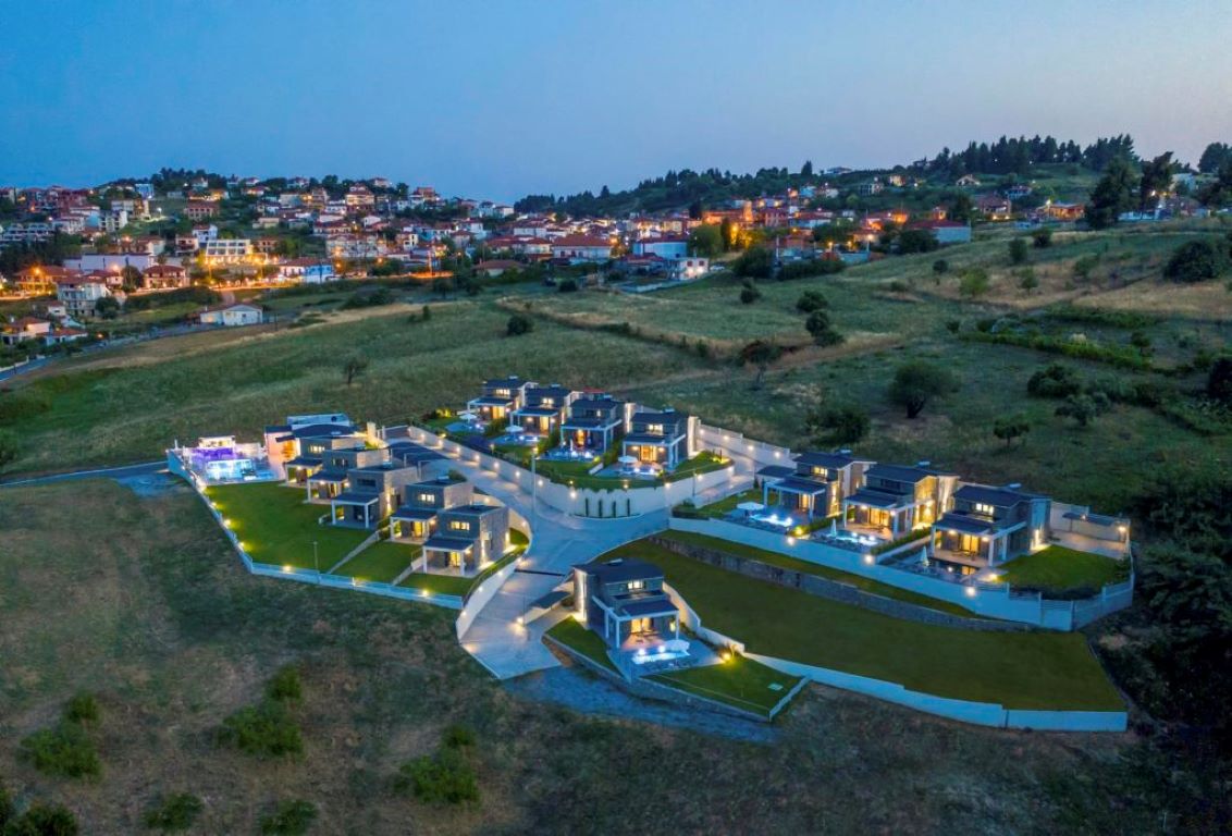 Terra Olivia Luxury Villas and Suites Hotel-Izgled nocu.jpg