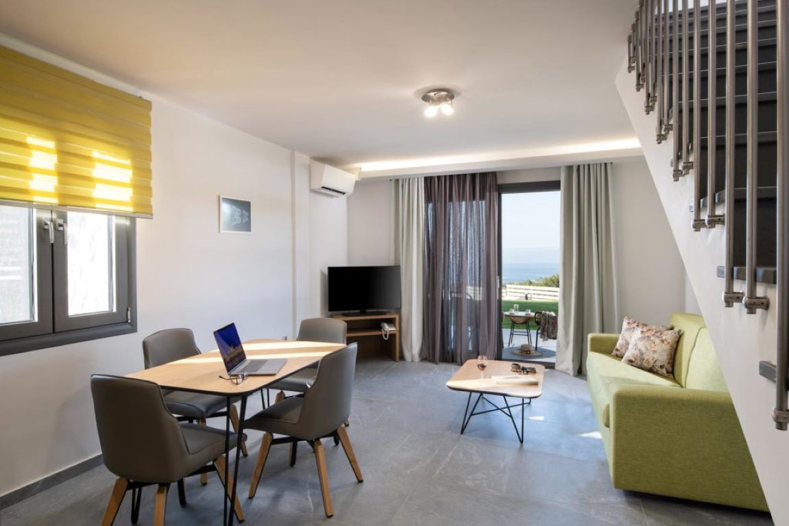 Terra Olivia Luxury Villas and Suites Hotel-Suite.jpg
