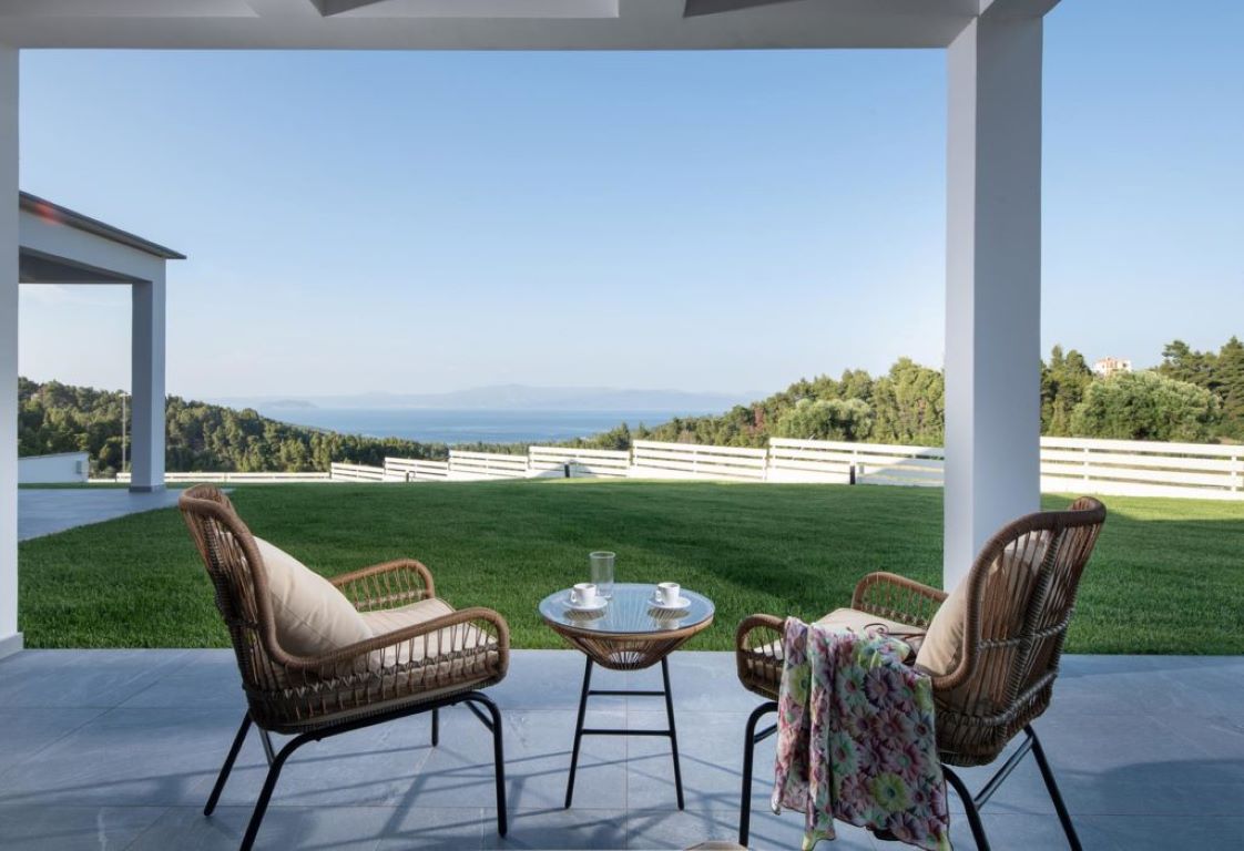 Terra Olivia Luxury Villas and Suites-Suite basta.jpg