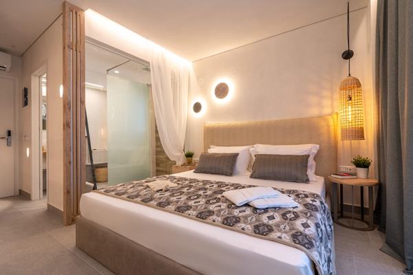 Mirablue Luxury Residences - francuski ležaj.jpg