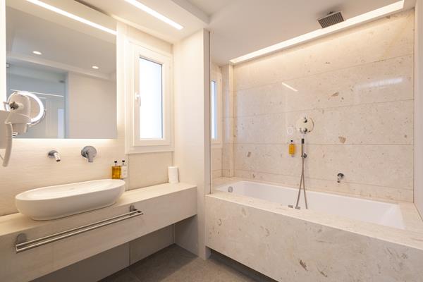 Mirablue Luxury Residences - kada.jpg