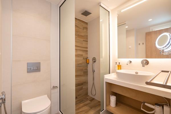 Mirablue Luxury Residences - tiš kabina.jpg