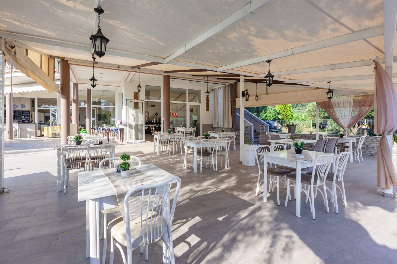 Hotel Chrisa-Terasa restorana.jpg