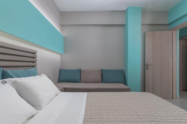 Ouzas Hotel Apartments - ležajevi iz još jednog ugla.jpg