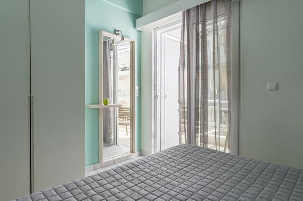Ouzas Hotel Apartments - soba.jpg