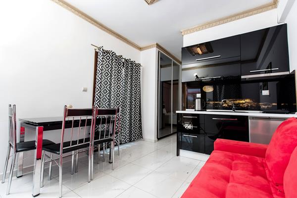 Greek Pride Hotel _ Apartments- deo za sedenje.jpg