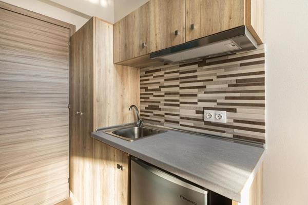 Hotelo Sunshine Apartments - čajna kuhinja.jpg