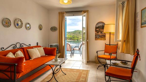 Dioskouroi Apartments - deo za sedenje.jpg