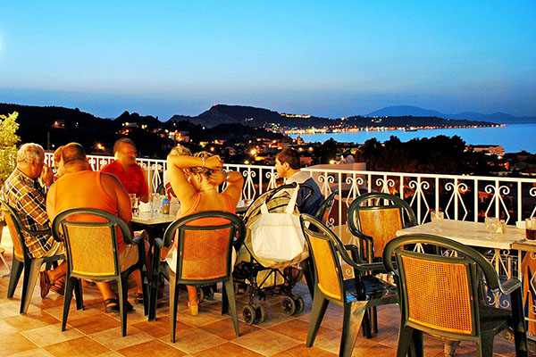 Captain_s hotel - pogled sa balkona.jpg