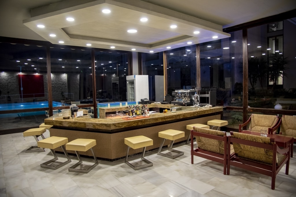 Hotel Apollo bar.jpg
