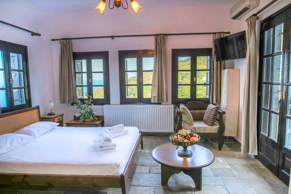 Hotel Pilio Sea Horizon-Standardna soba pogled basta.jpg
