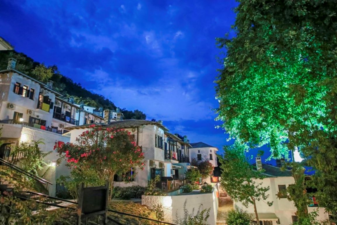 Pilio Sea Horizon Hotel-Nocni izgled.jpg