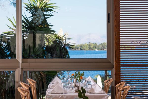 Kontokali Bay Hotel Suites - restoran.jpg