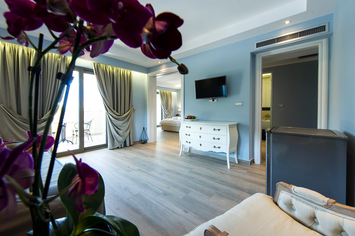 Hotel-Adamas-suite-1.jpg