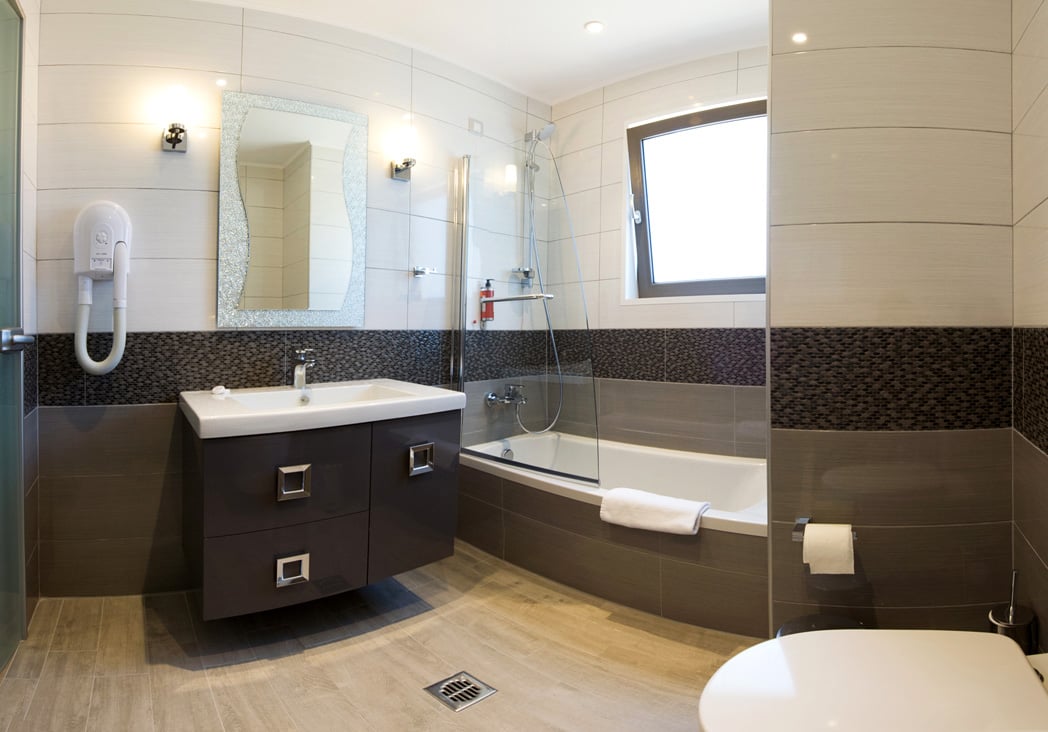 Hotel Adams junior suite bathroom.jpg