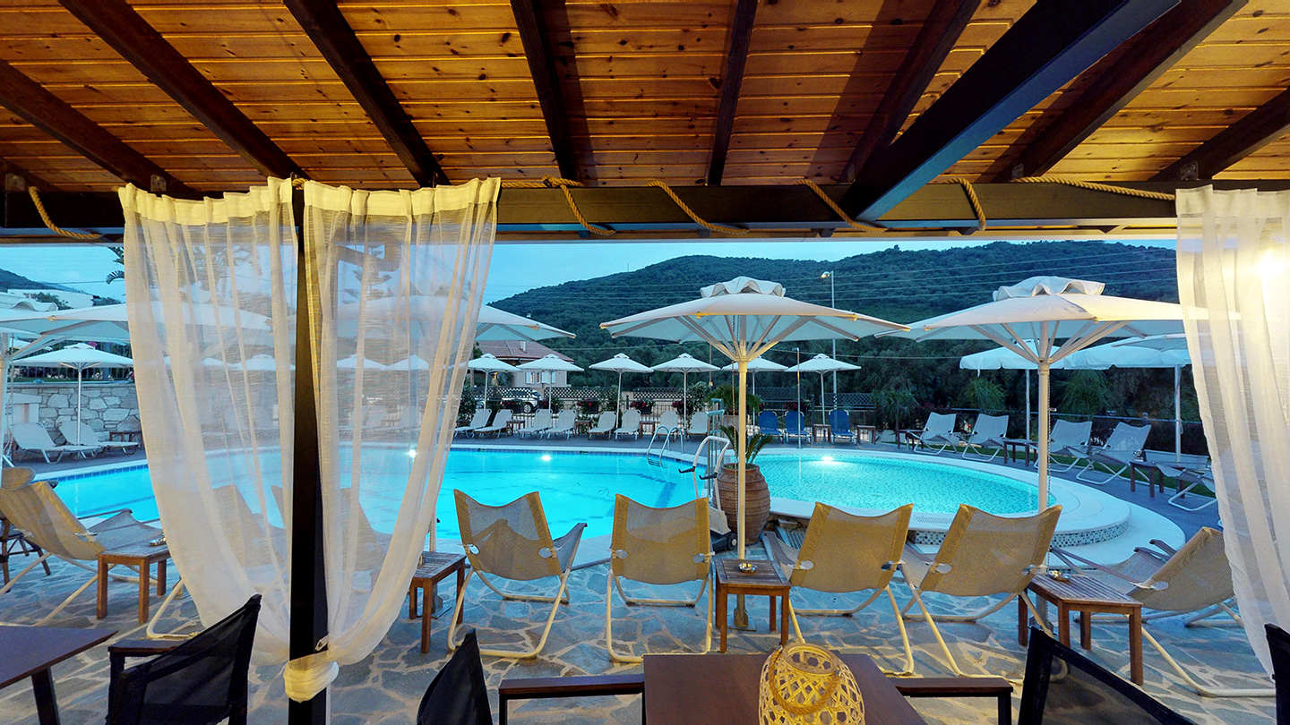 Hotel-Adams-swimingpool.jpg