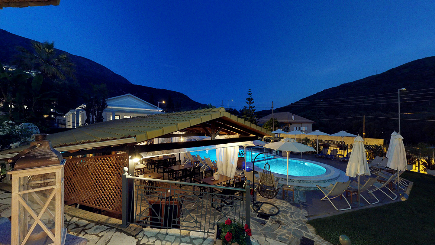 Hotel-Adams-swimming-pool-1.jpg