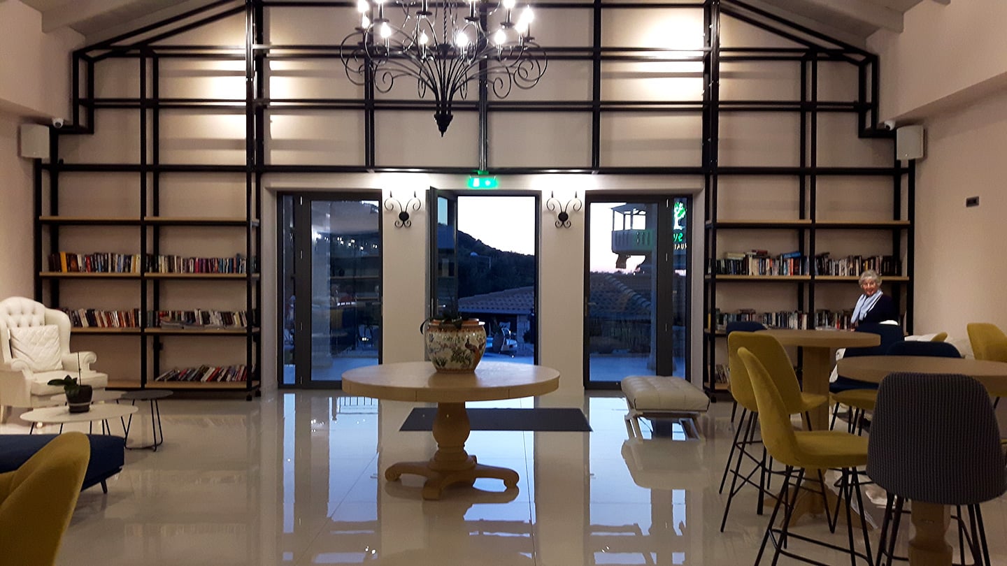Hotel-Adams-the-library.jpg
