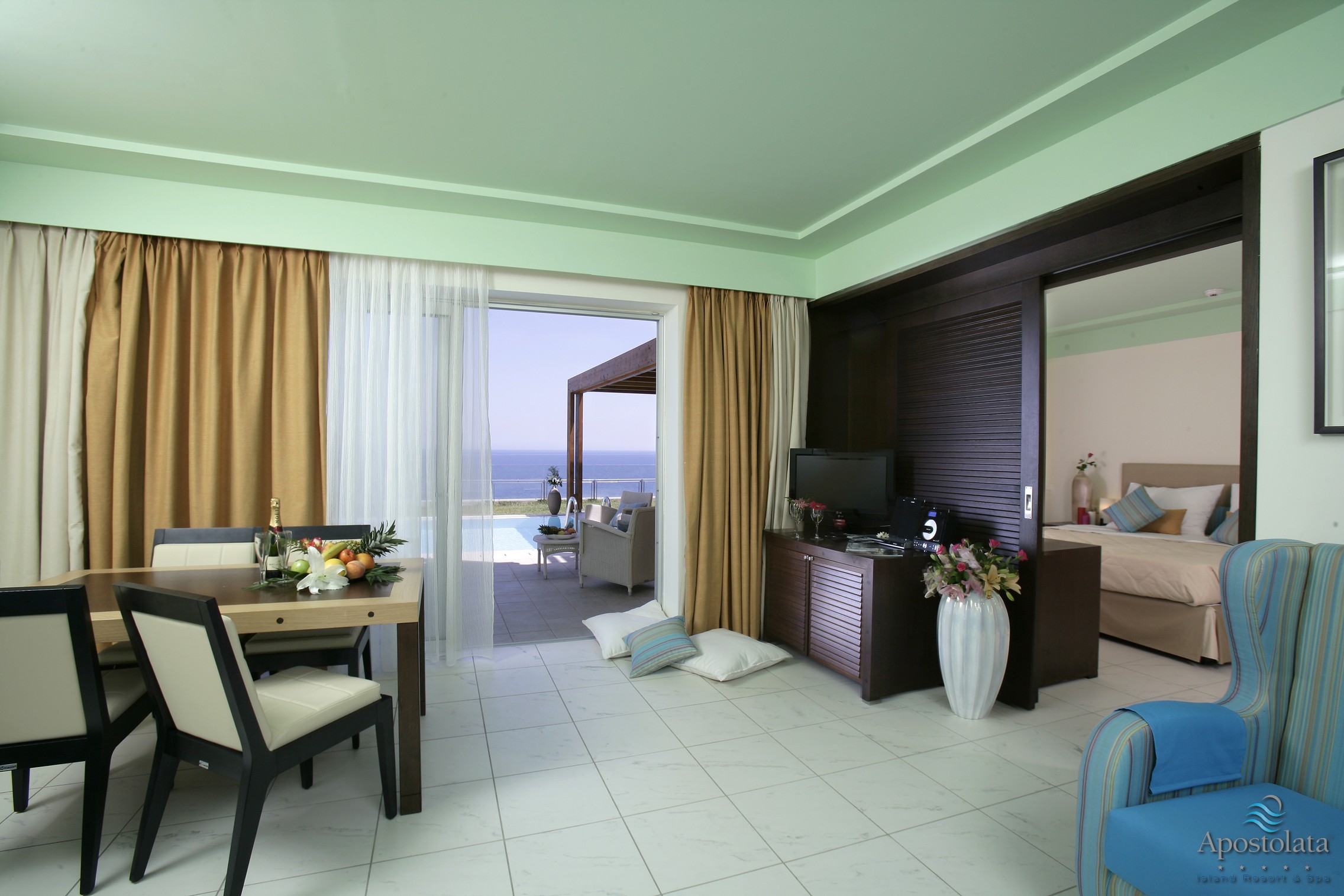 Apostolata Island Resort and Spa-apartman sa bazenom.jpg