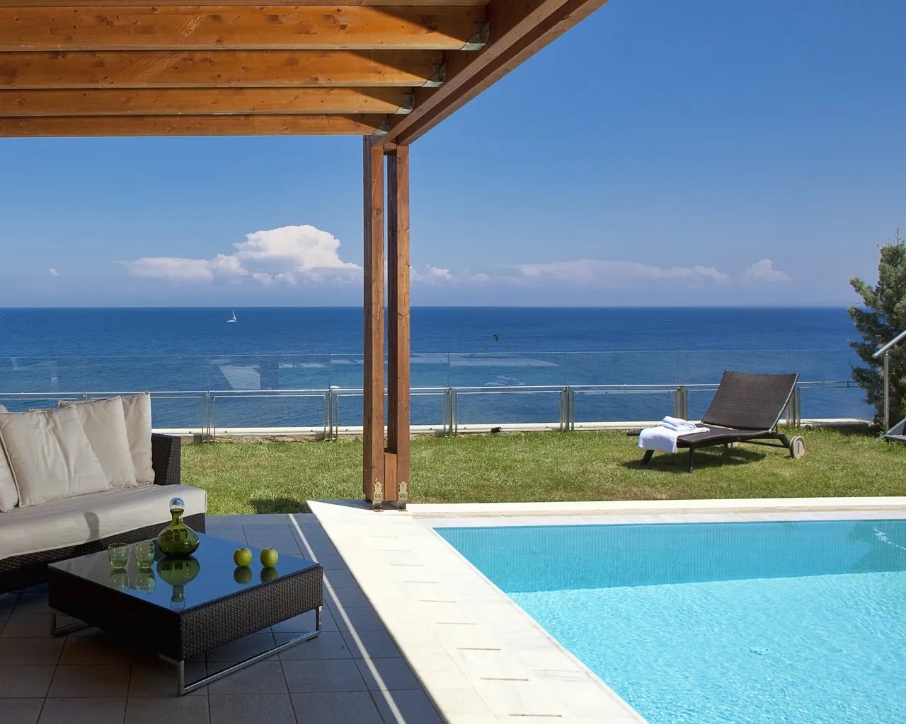 Apostolata Island Resort and Spa-privatni bazen-resort.jpg
