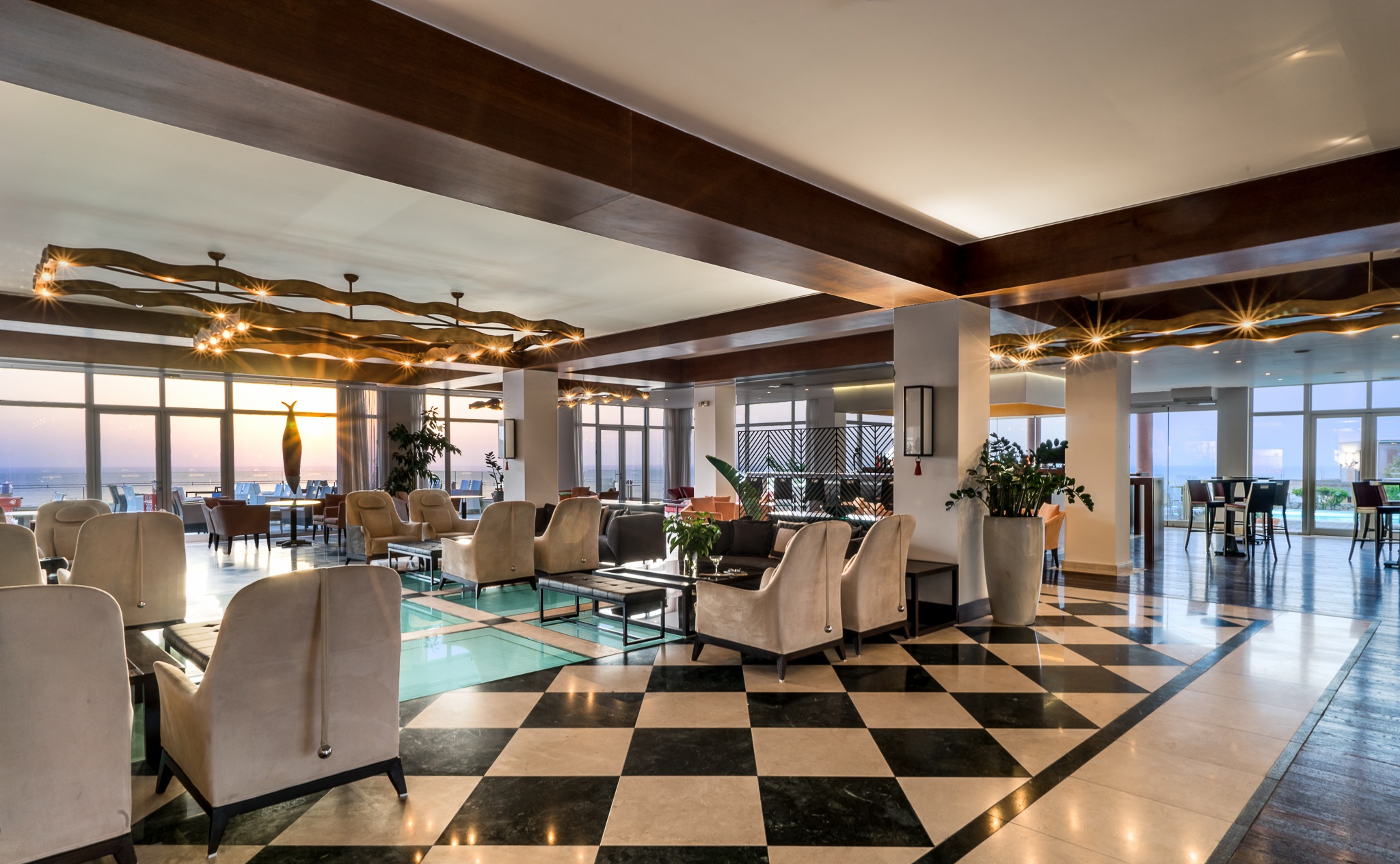 Apostolata Island Resort and Spa-veliki lobi.jpg