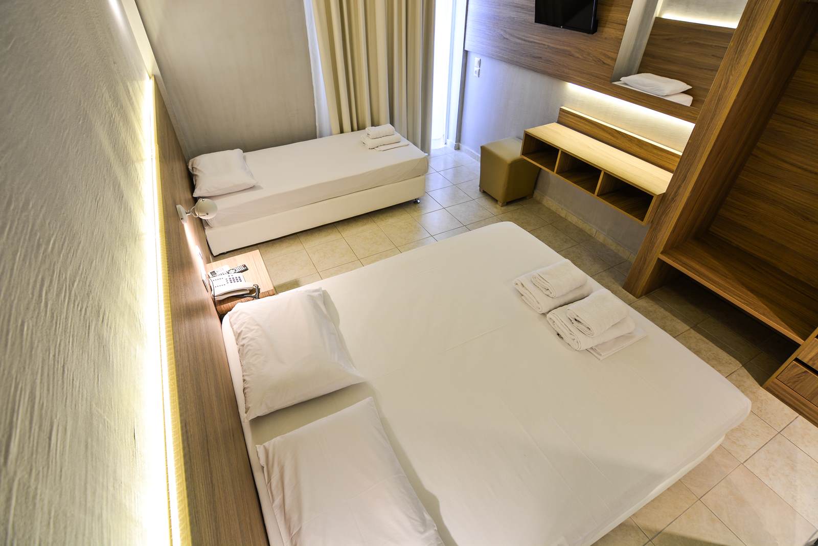 Hotel Aqua Mare Resort triple room 2.jpg