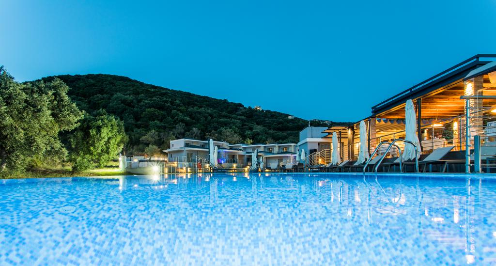 Hotel Aqua Oliva pool.jpg