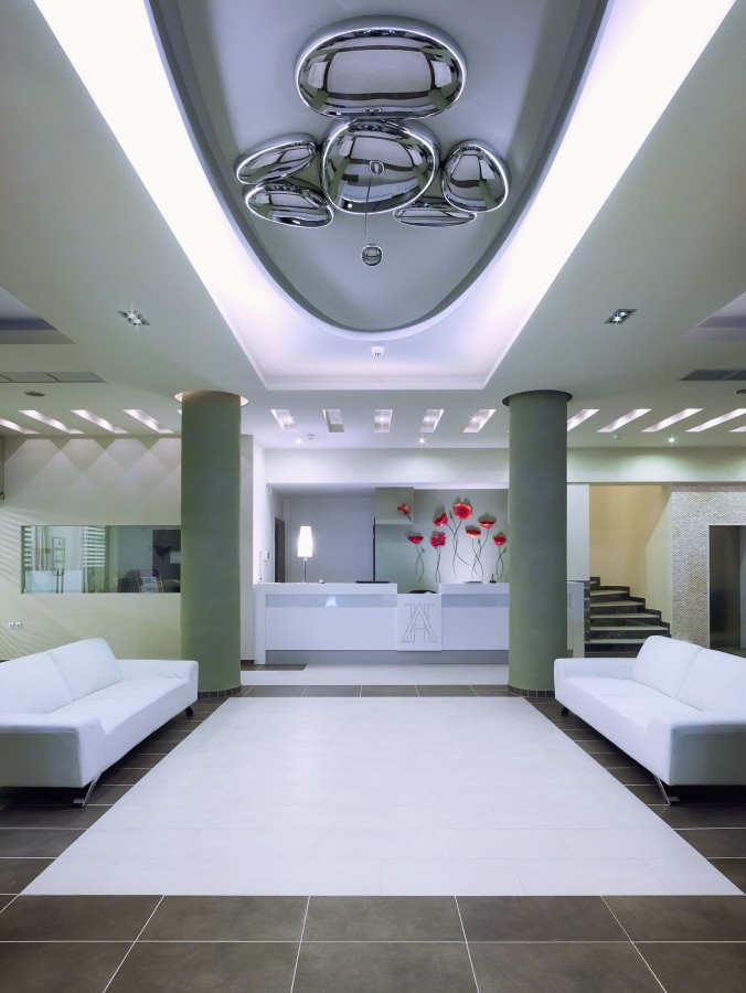 Hotel Arion lobby.jpg