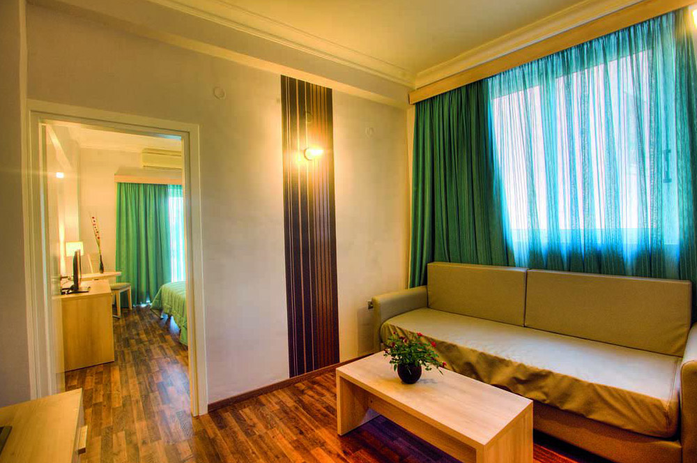 Hotel Arion Corfu quadruple room.jpg