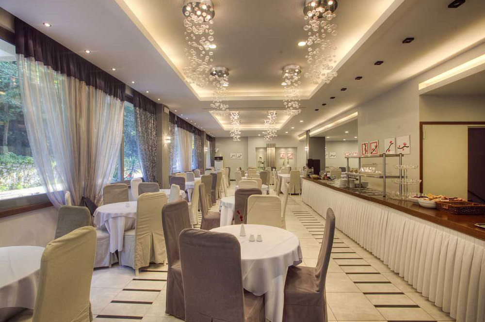 Hotel Arion Corfu restaurant.jpg